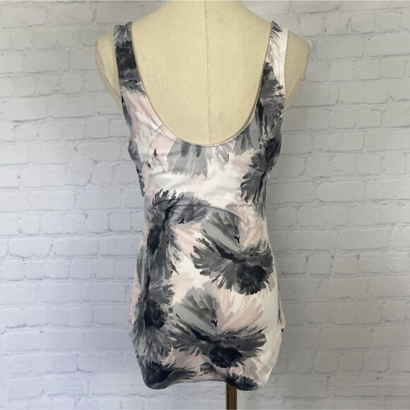 ⭐ 3/$15 Fabletics Medium Floral Padded Bodysuit White Pink Grey Ashley Workout - Picture 7 of 9